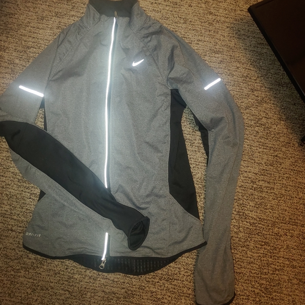 Nike track jacket EXCELLENT CONDITION